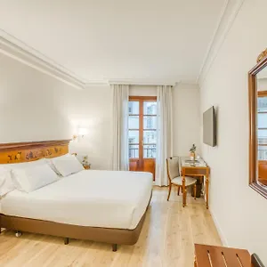 Otel Sercotel Arenal ***
